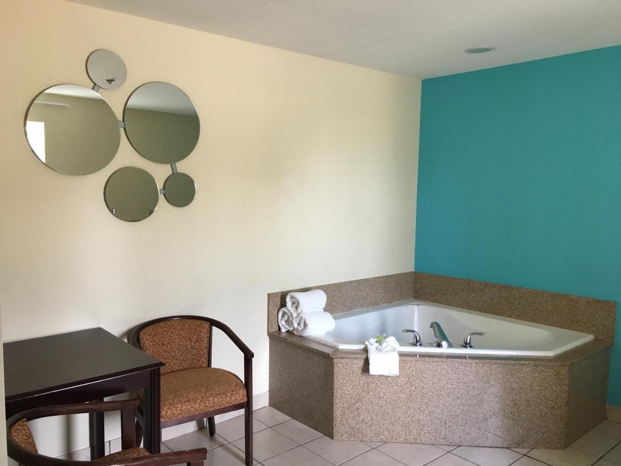 Howard Johnson By Wyndham Houma Exterior foto